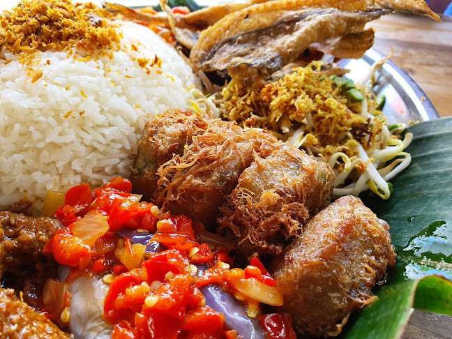 Coba Coba (Nasi Ambeng) - Singapore