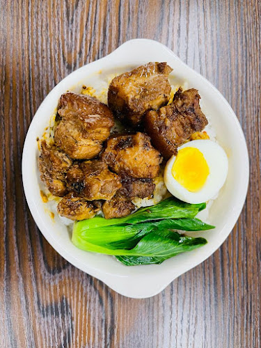 Opinii despre Luci's Kitchen (@LuckyPlaza) în Singapore - Hospitality and gastronomy