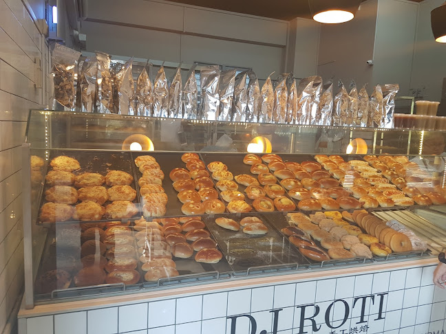 Comentarii opinii despre DJ Roti