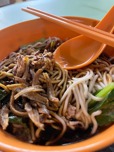 Qiu Rong Ban Mian - Hospitality and gastronomy