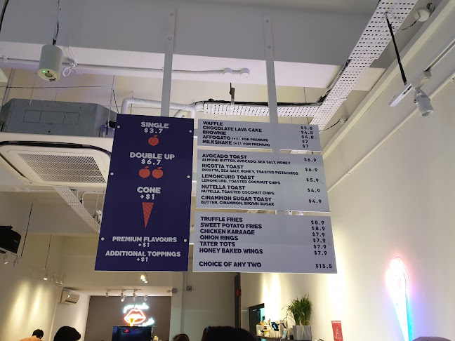 Sweet Cheeks (Potong Pasir)