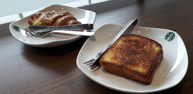 Comentarii opinii despre Starbucks Canberra Plaza