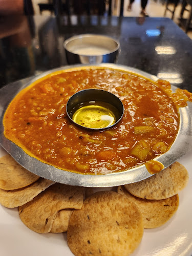 Opinii despre MTR Singapore în Singapore - Hospitality and gastronomy