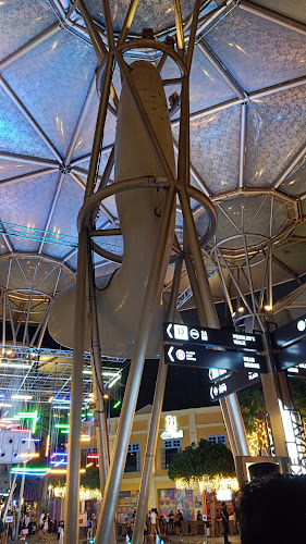 Comentarii opinii despre Wings Bar & Grill