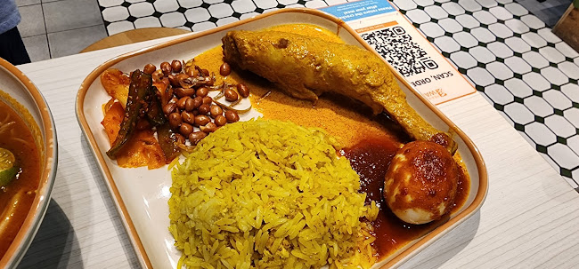 Heavenly Wang @ Changi Airport Terminal 1 Departure - Singapore