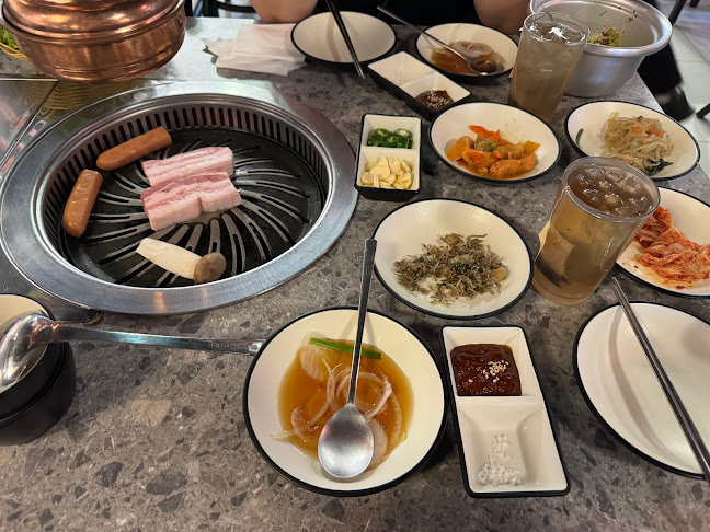 Pohang Seafood & Butchery회랑고기랑2 - Hospitality and gastronomy