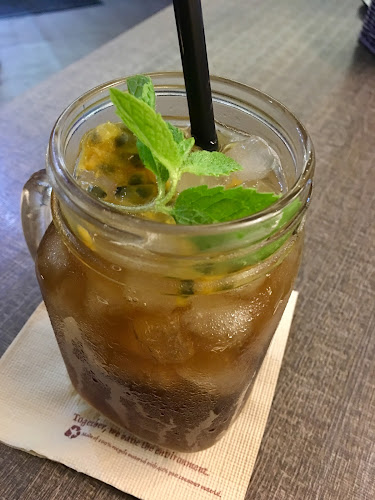 COLLIN'S® Shaw Plaza - Hospitality and gastronomy