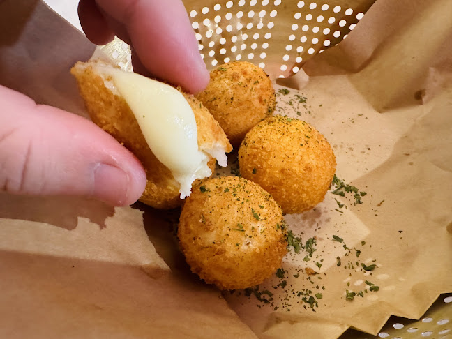 Daily Beer (Telok Ayer) - Hospitality and gastronomy