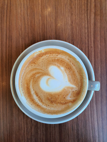 Comentarii opinii despre Cedele Bakery Kitchen - The Star Vista