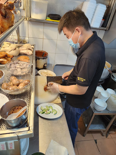 A1 Boneless Chicken Rice (#01-42) - Hospitality and gastronomy