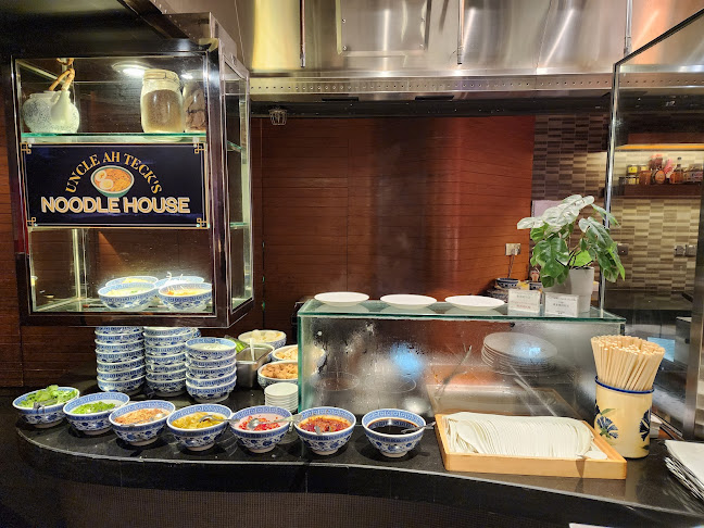 Opus Bar and Grill - Hospitality and gastronomy