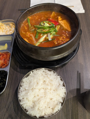 1 North Point Dr, B1-201,202, Singapore 768019