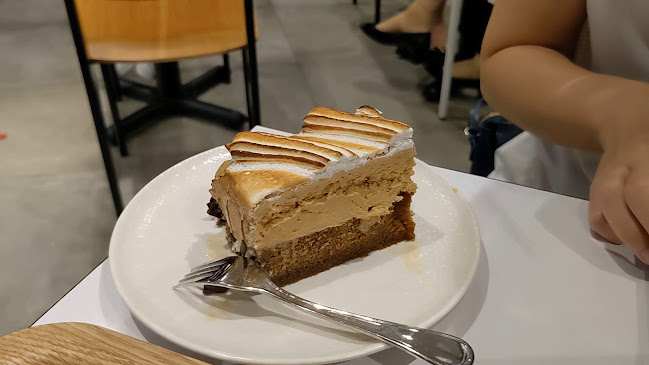 Cedele Bakery Cafe - Paragon - Singapore
