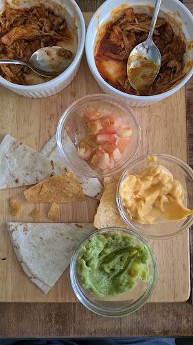 Opinii despre Meat n' Chill • Steak n' Ribs Restaurant în Singapore - Hospitality and gastronomy