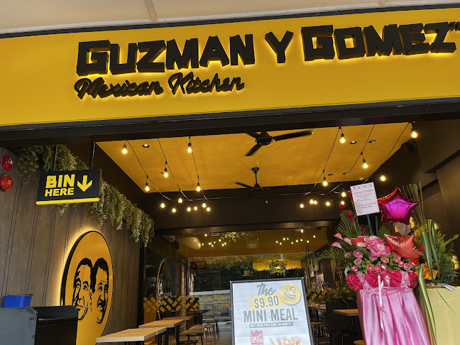 Guzman y Gomez - The Rail Mall