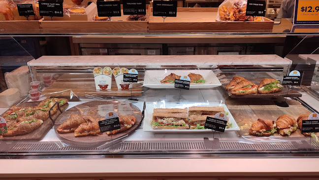 7 7 Holland Vlg Wy, #01-46/47, One, Singapore 275748