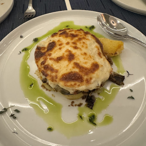 Opinii despre Alati Divine Greek Cuisine în Singapore - Hospitality and gastronomy