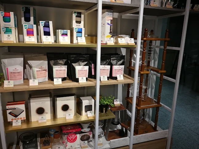 Comentarii opinii despre Dutch Colony Coffee Co.