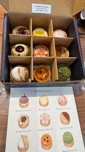 Elijah Pies @ King George's - Hospitality and gastronomy