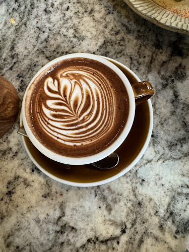 Common Man Coffee Roasters - Joo Chiat Road