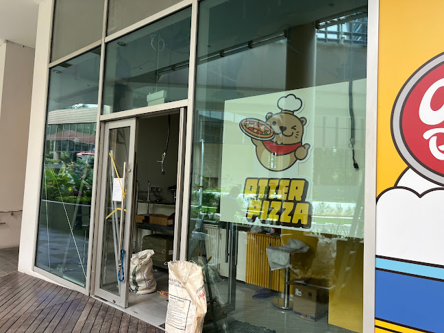 Otter Pizza @ Rochester Mall - Hospitality and gastronomy