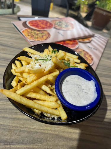 Peperoni Pizzeria @ Upper Thomson - Hospitality and gastronomy