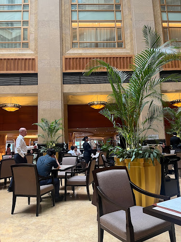 1 Fullerton Square, Singapore 049178