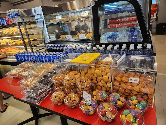 190 Degrees Bakery Silat Ave - Hospitality and gastronomy