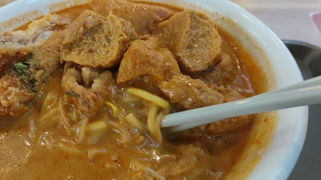 Mama mee - Hospitality and gastronomy