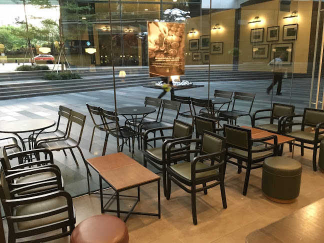 Comentarii opinii despre Starbucks Metropolis