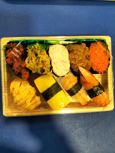 Sushi Deli @Changi T3 - Hospitality and gastronomy