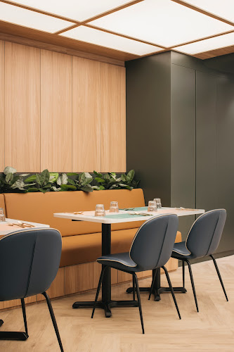 370 Alexandra Rd, #01-23/24/25/35/36 Anchorpoint Shopping Centre, Singapore 159953