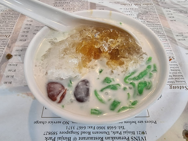 Comentarii opinii despre Ivins Peranakan Restaurant @ Binjai Park