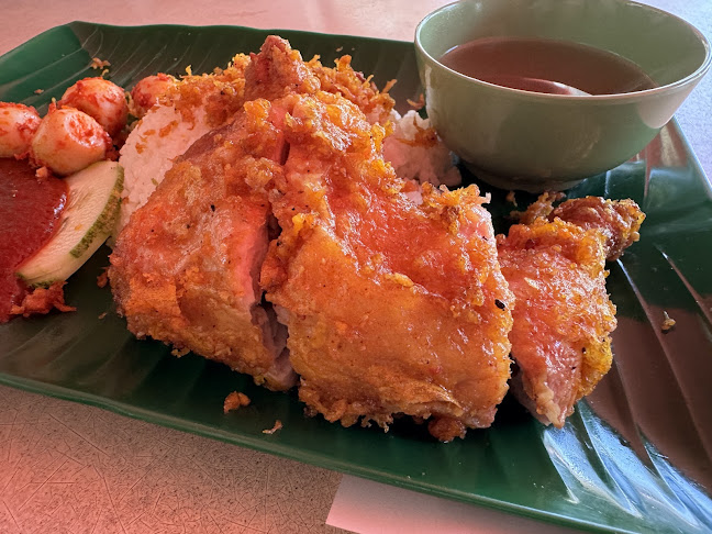 Mr Grumpy Nasi Ayam (Lucky Plaza Nasi Ayam Goreng) - Toa Payoh - Hospitality and gastronomy