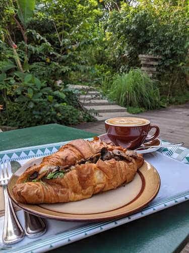 Opinii despre Tiong Bahru Bakery - Safari în Singapore - Hospitality and gastronomy