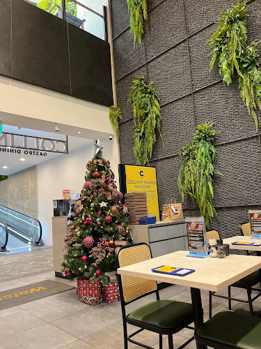 COLLIN'S® Shaw Plaza - Singapore