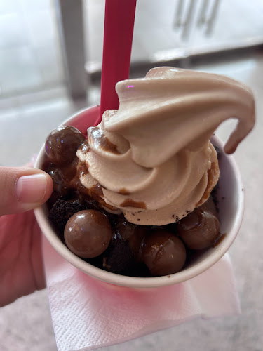 Comentarii opinii despre Milk & Cookies x Famous Amos Orchard Cineleisure