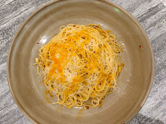 Poulet - White Sands - Singapore