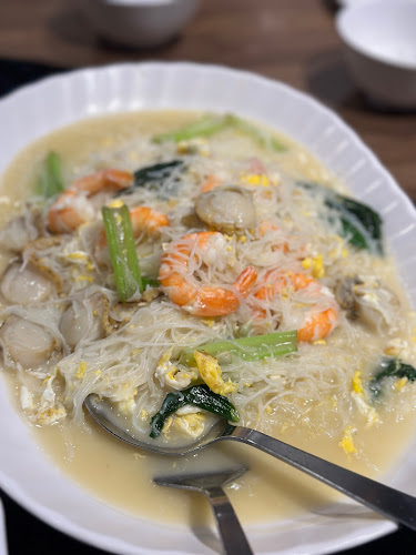 White Restaurant (Sun Plaza) - Singapore