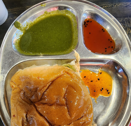 1 HarbourFront Walk, #B2 - 39, Singapore 098585