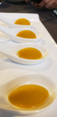 Opinii despre L'Rez în Singapore - Hospitality and gastronomy