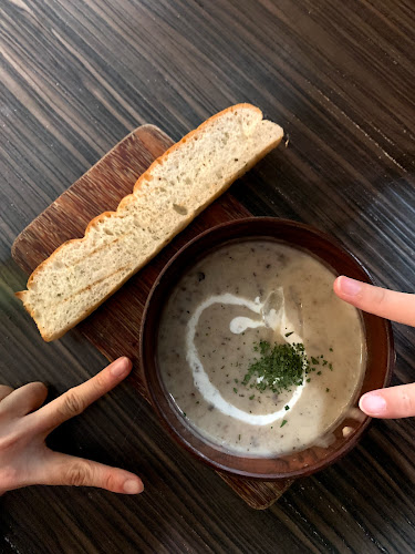 Buttercake N Cream - Hospitality and gastronomy