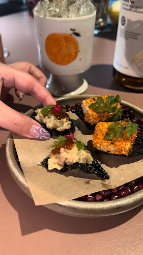 Lunì - Scent, Bar & Kitchen