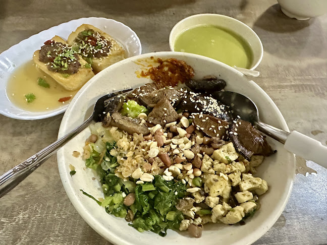 Opinii despre Fire Flies (formerly known as "Thunder Tree" ) în Singapore - Hospitality and gastronomy