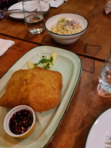 Opinii despre Brotzeit German Beer Bar and Restaurant - Katong în Singapore - Hospitality and gastronomy