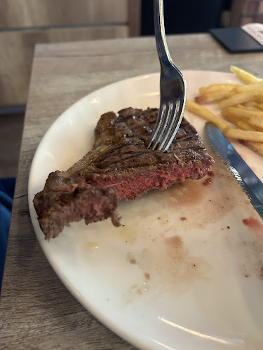 Opinii despre Meat n' Chill • Steak n' Ribs Restaurant în Singapore - Hospitality and gastronomy