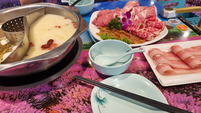 Shi Li Fang Hot Pot @ Eastpoint Mall - Hospitality and gastronomy