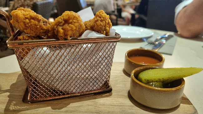 Crossroads Cafe - Singapore