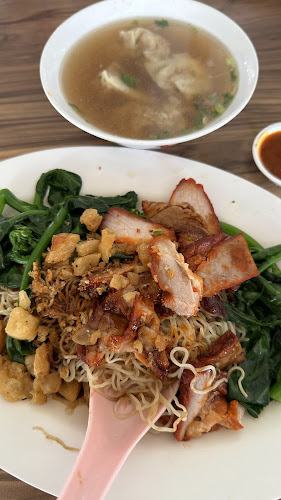 Comentarii opinii despre 黄记云吞面Depot Road