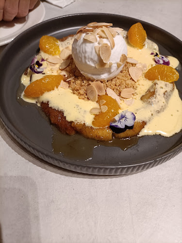 Clovelly - Hospitality and gastronomy